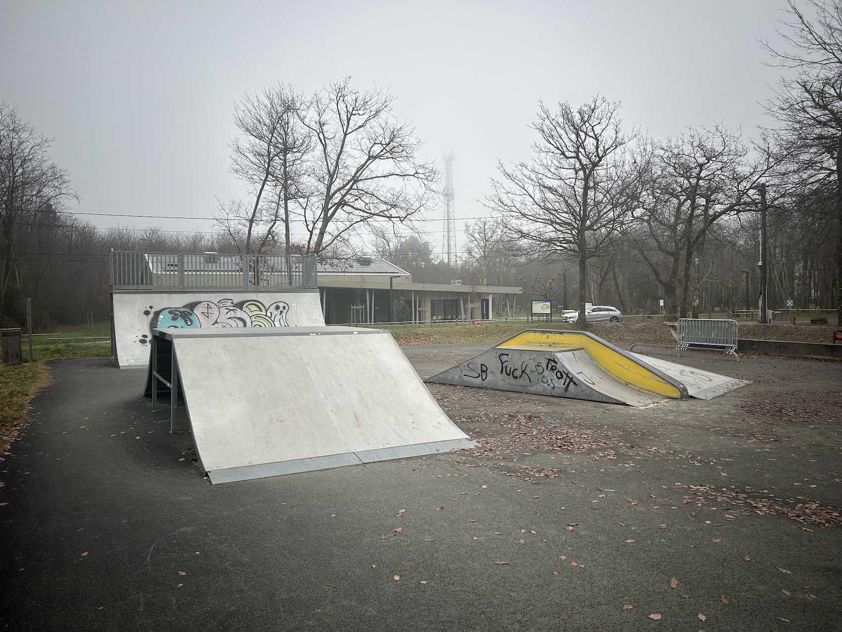 Étaules skatepark